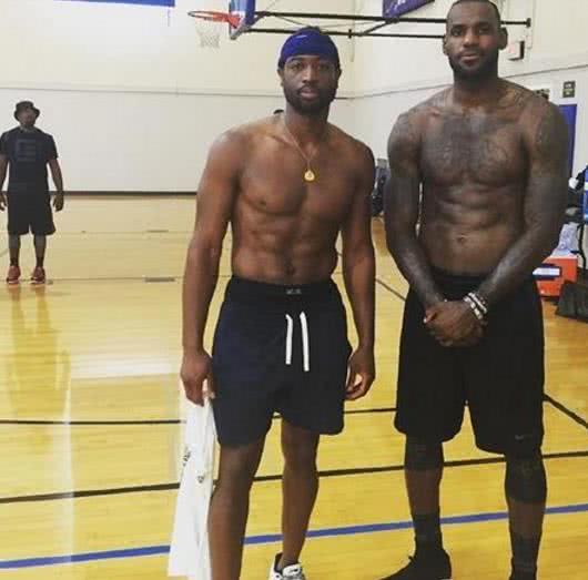 在比赛中展 在比赛中展