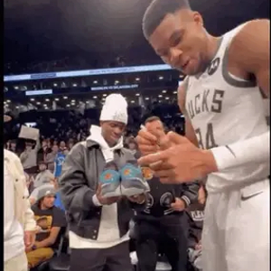 更像一面镜 更像一面镜