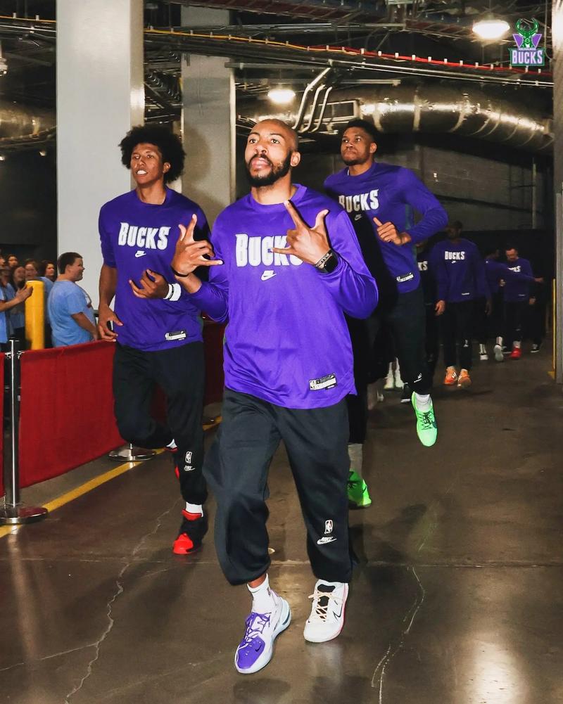 在扩军与赛 在扩军与赛